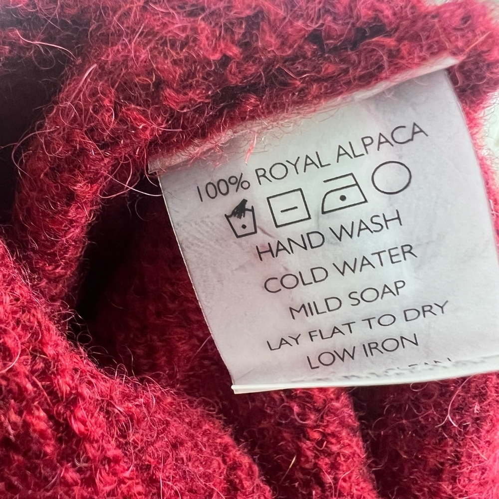 Large Peruvian Connection Royal Alpaca - Picture 5 of 5